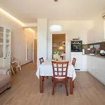 Apartamento By The Sea - 25176